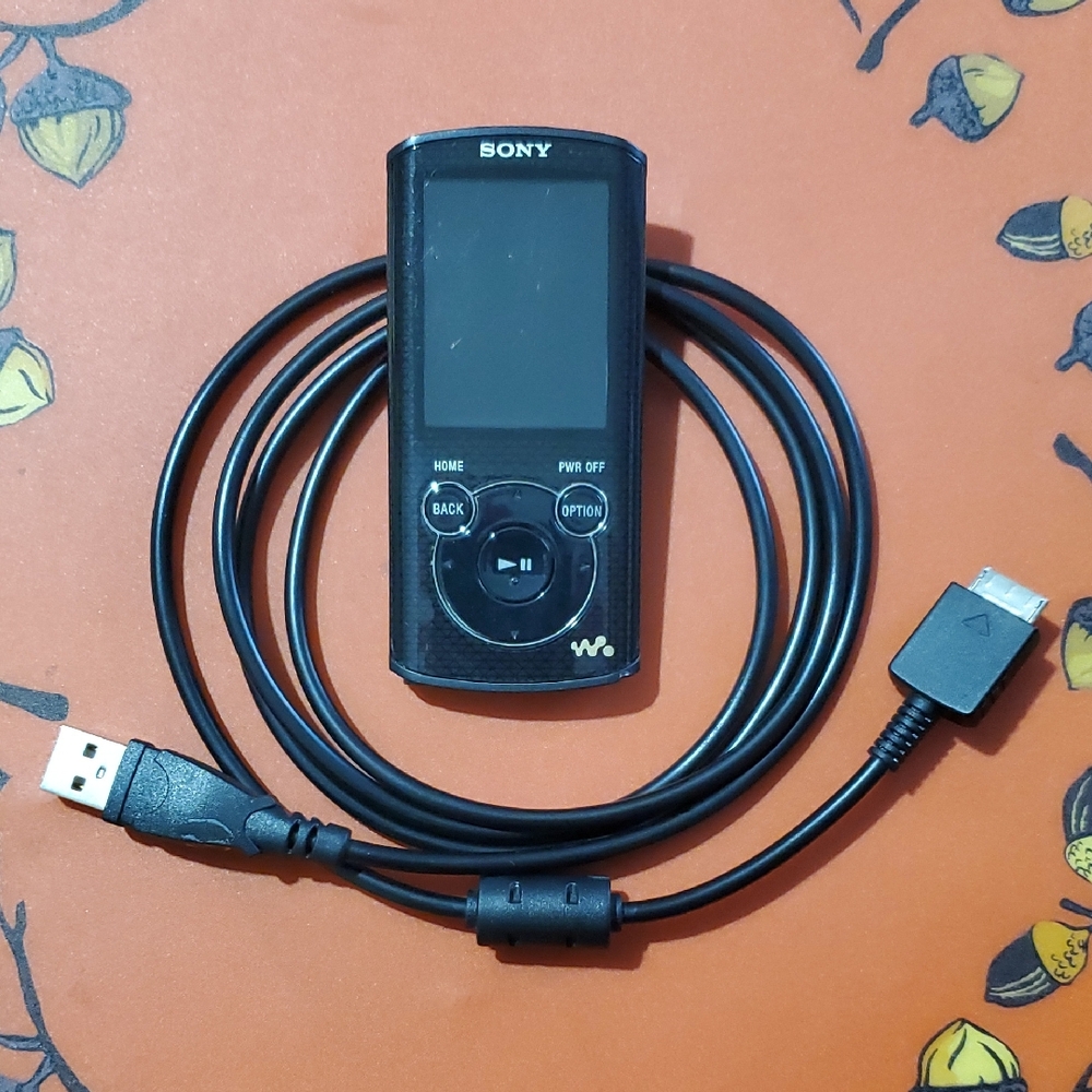 Sony Walkman NWZ-E465 Digital Media Player